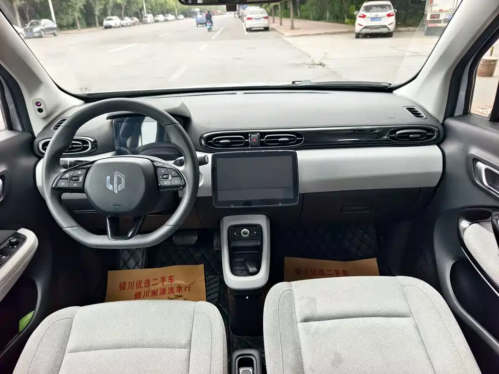 Leapmotor Leapmotor T03 — миниатюра 8