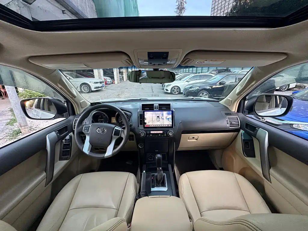 Toyota Prado — миниатюра 13