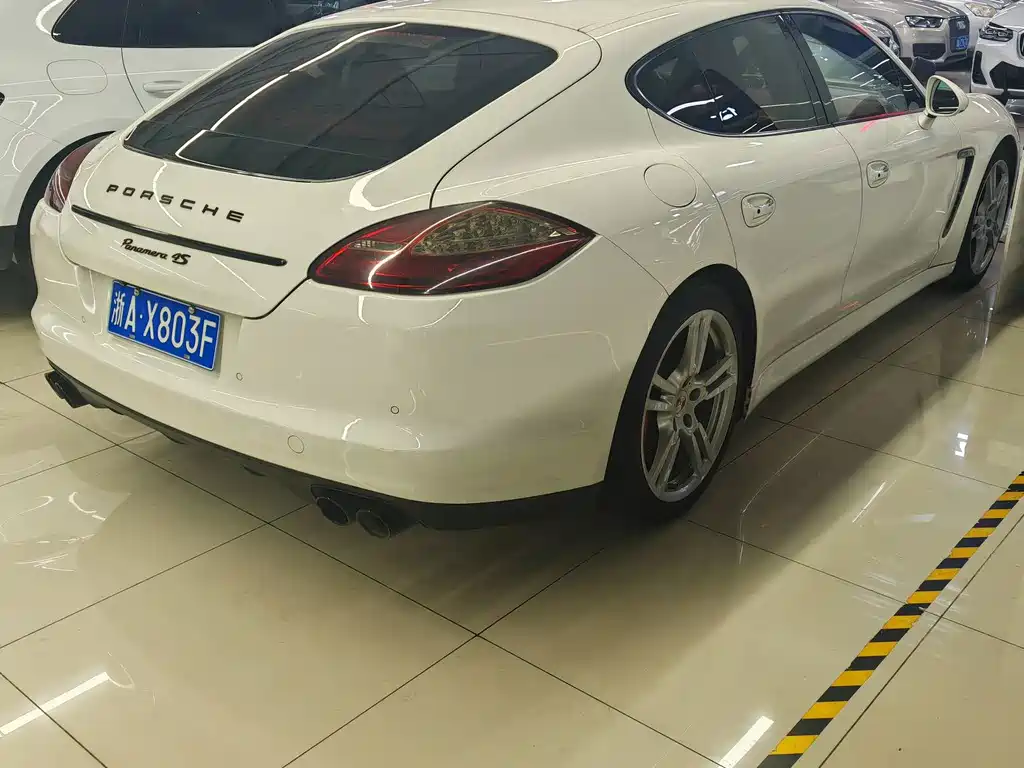 Porsche Panamera — миниатюра 3