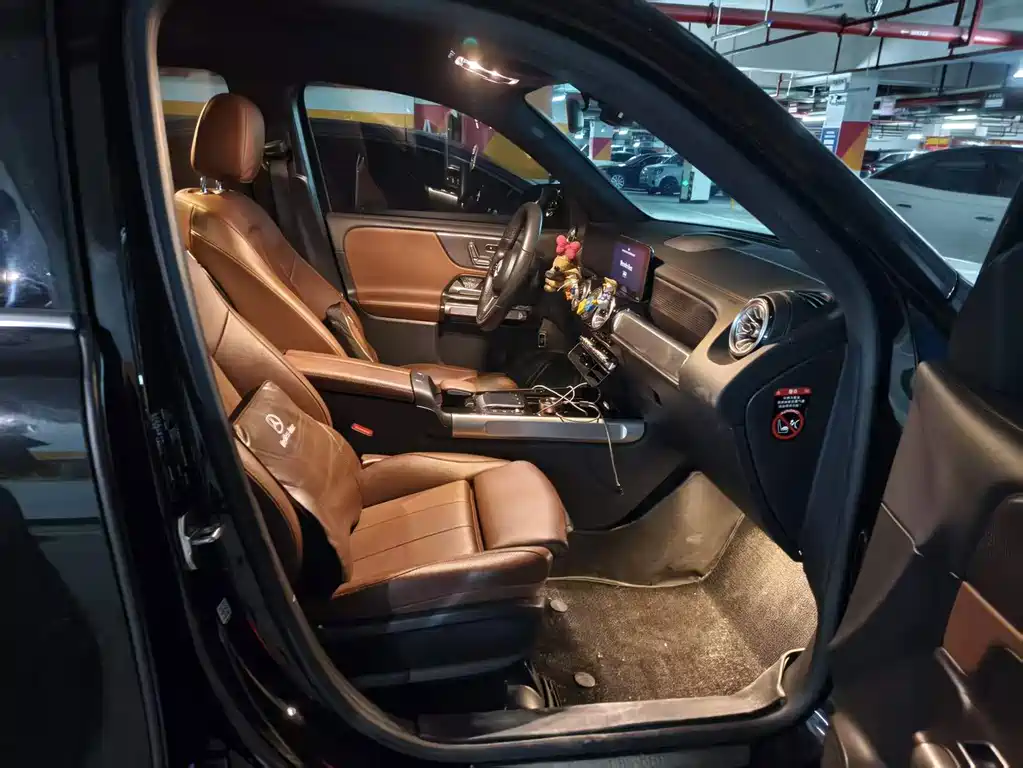 Mercedes-Benz GLB — миниатюра 7