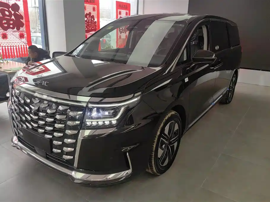 JAC Motors RUIFENG RF8 PHEV