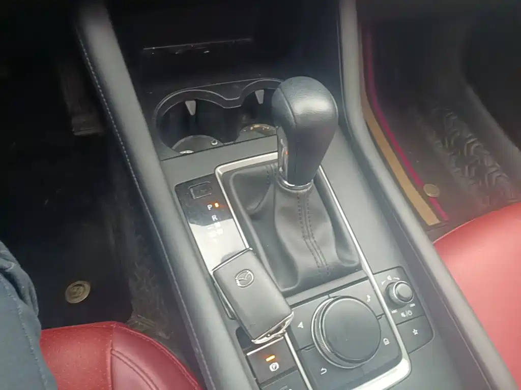 Mazda 3 Axela — миниатюра 14