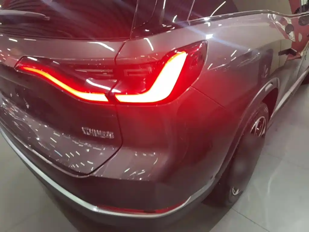NIO ES8 — миниатюра 8