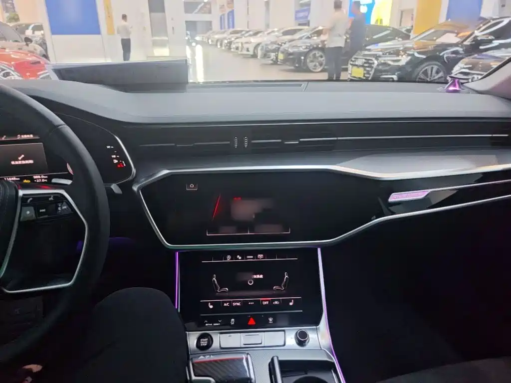 Audi A7L — миниатюра 10