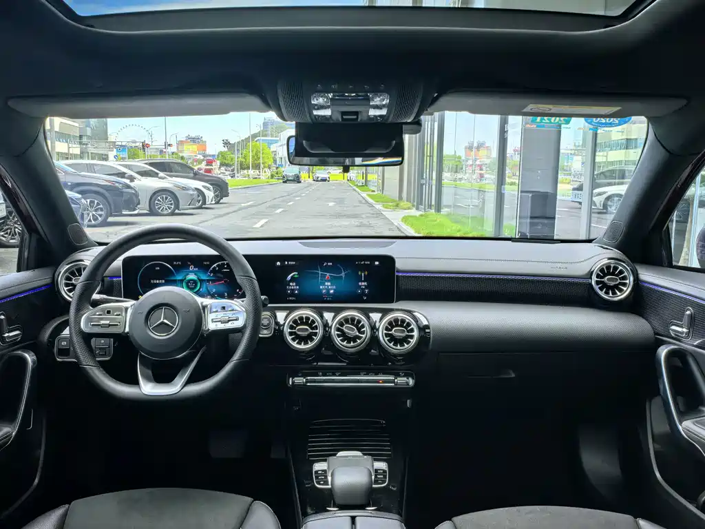 Mercedes-Benz A-Class — миниатюра 10