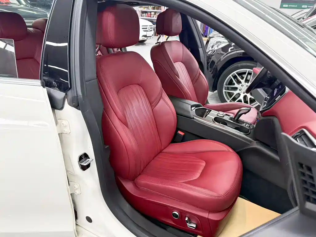 Maserati Ghibli — миниатюра 14