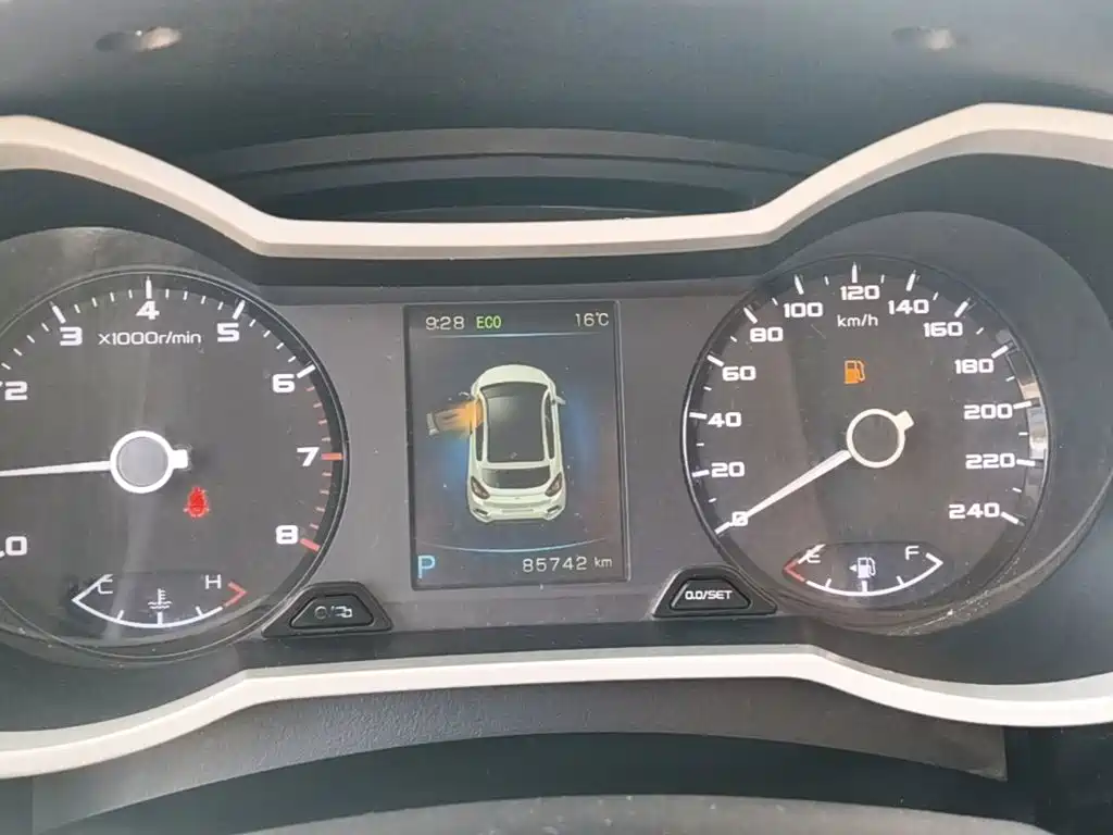 Geely Emgrand GS — миниатюра 12