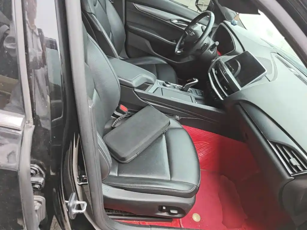 Cadillac CT5 — миниатюра 25