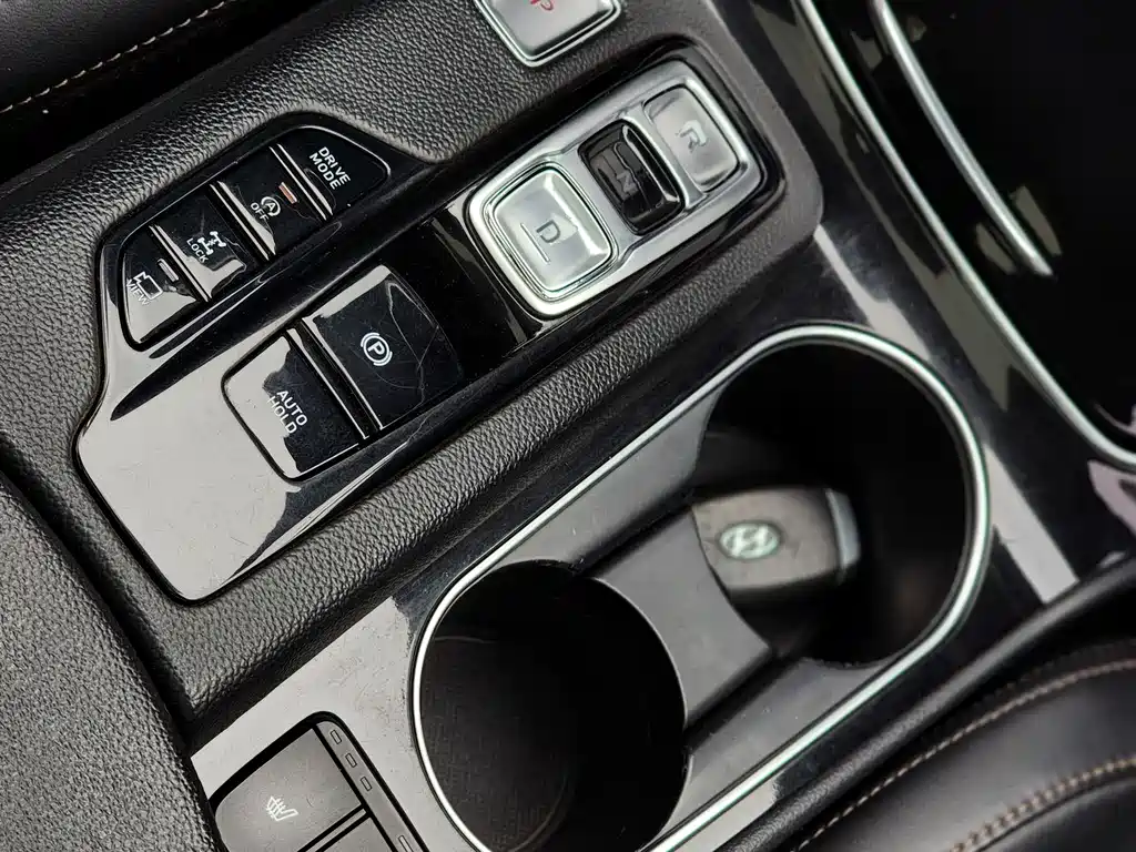 Hyundai Santa Fe — миниатюра 14