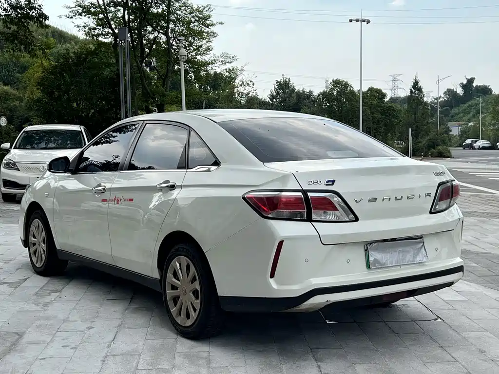 Venucia D60 EV — миниатюра 4
