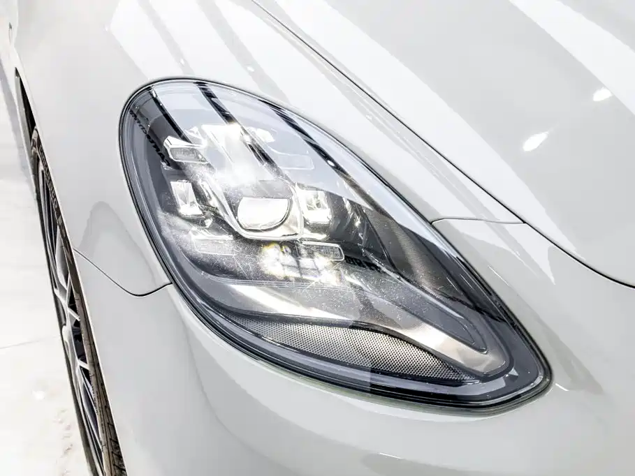 Porsche Panamera — миниатюра 12