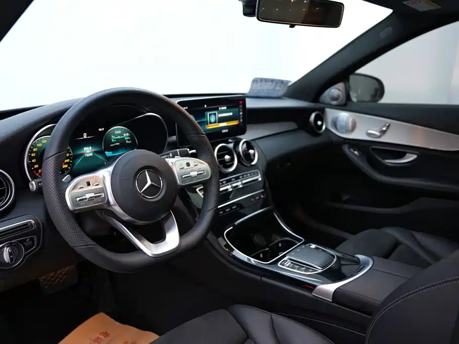Mercedes-Benz C-Class — миниатюра 6