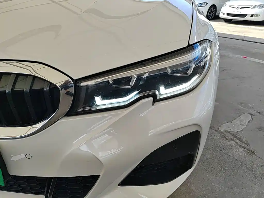 BMW 3 Series — миниатюра 24