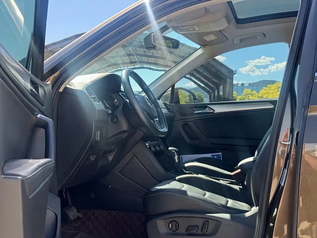 Volkswagen Tiguan L Facelift 330TSI Auto 2WD Luxury Edition, фото 5