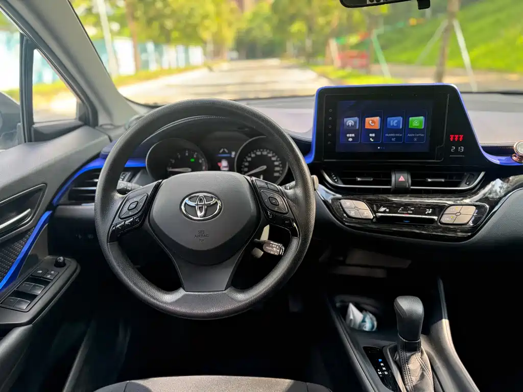 Toyota C-HR — миниатюра 16