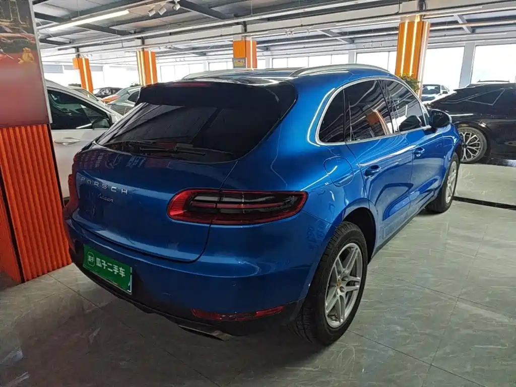 Porsche Macan — миниатюра 7