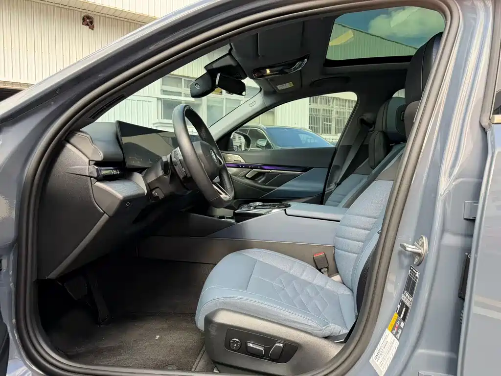 BMW i5 — миниатюра 4