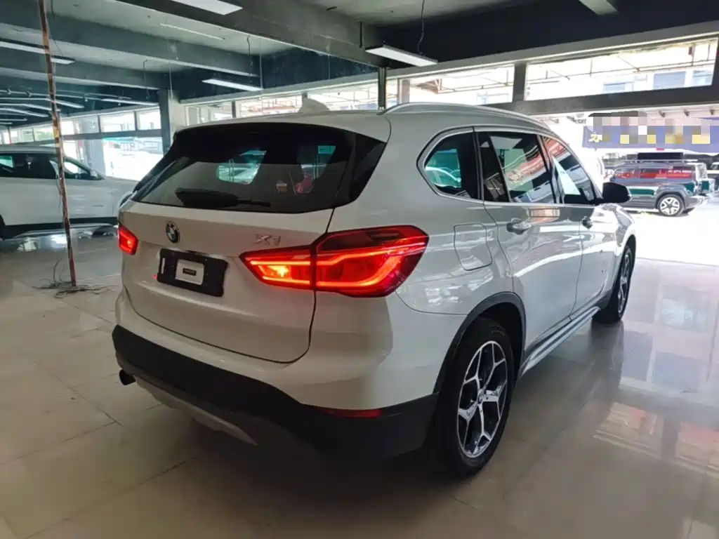 BMW X1 — миниатюра 7