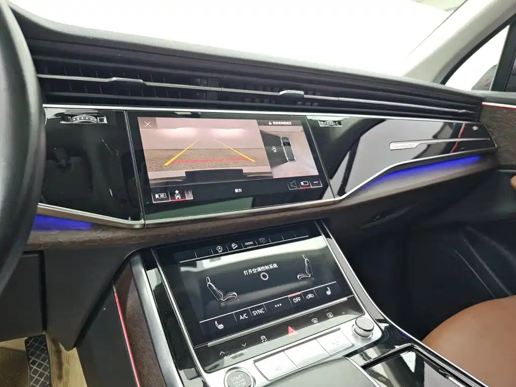 Audi Q7 — миниатюра 10
