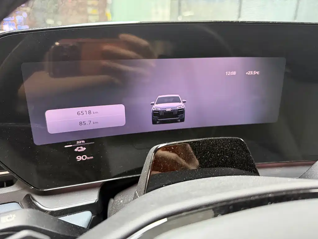 Audi Q6L e-tron — миниатюра 13