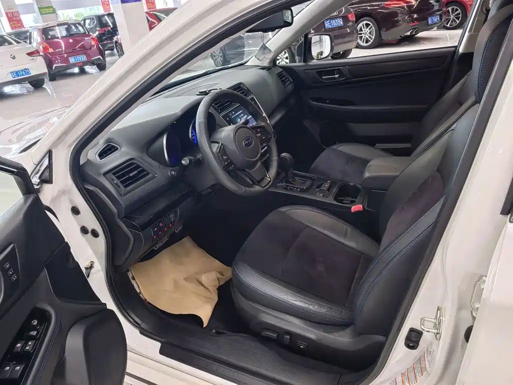 Subaru Legacy — миниатюра 7