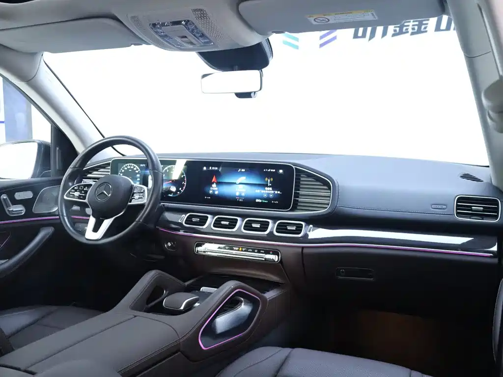 Mercedes-Benz GLE (Import) — миниатюра 20