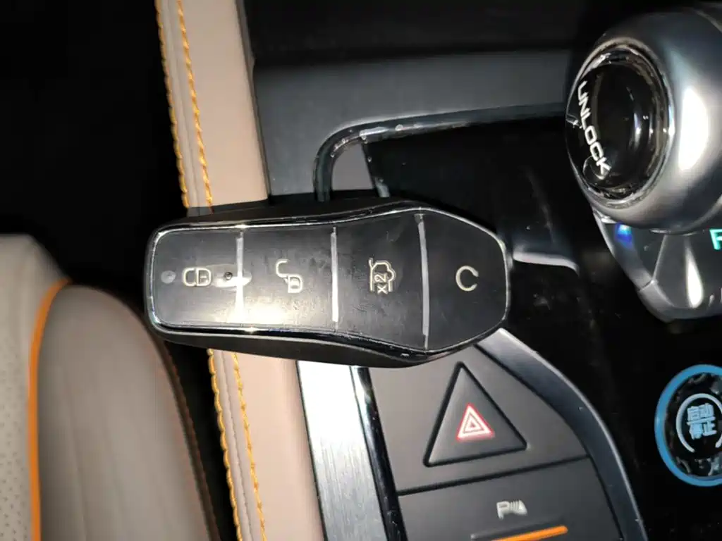 BYD Yuan Plus — миниатюра 9