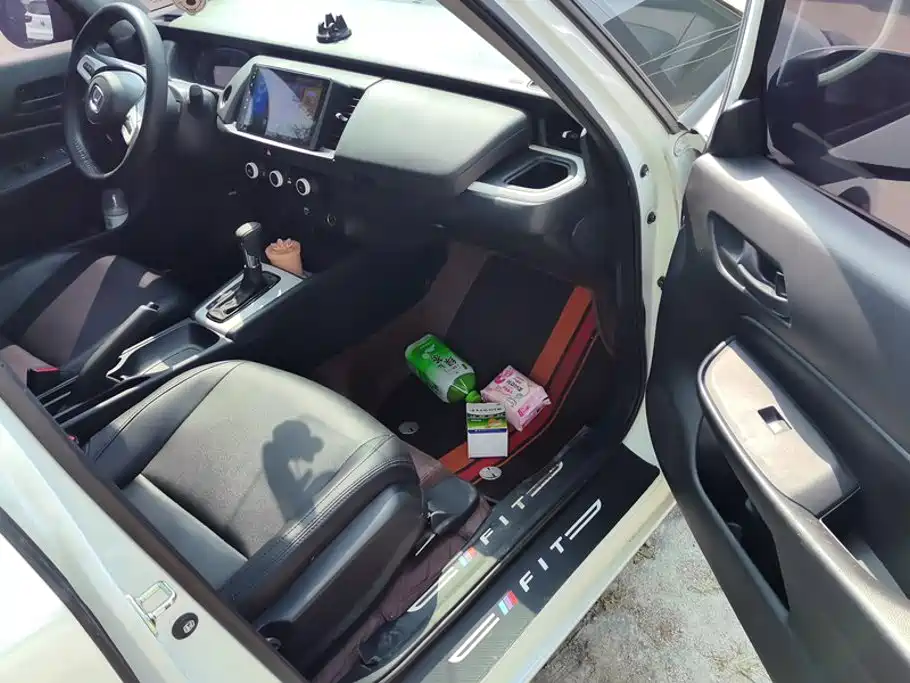 Honda Fit — миниатюра 8