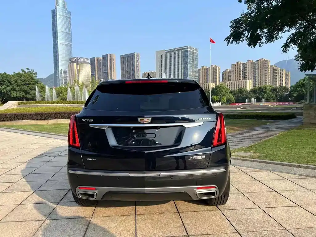CADILLAC XT5