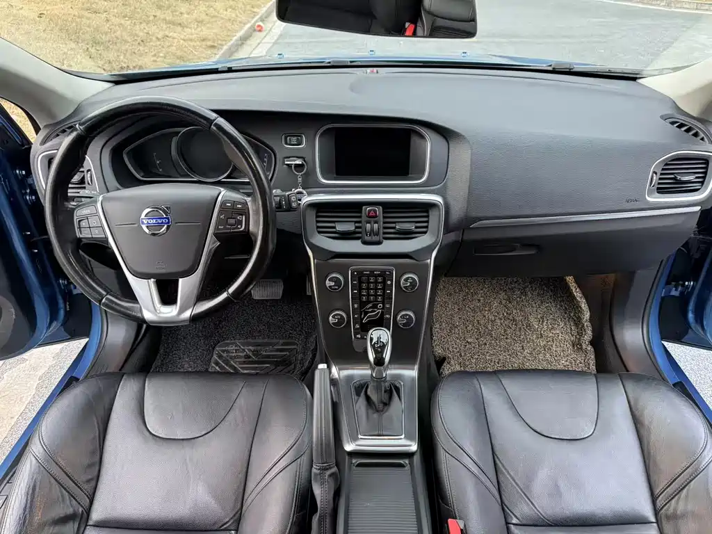 Volvo V40 — миниатюра 6