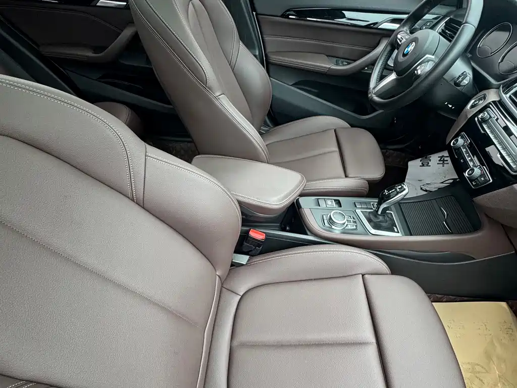 BMW X1 — миниатюра 10