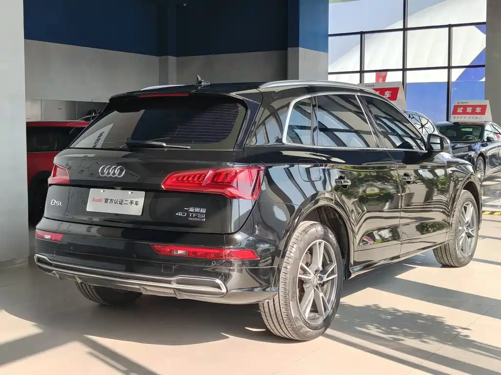 Audi Q5L — миниатюра 5