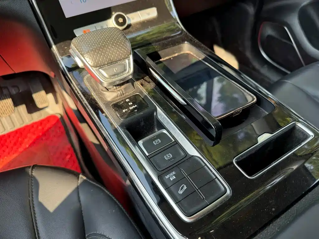 Roewe RX5 MAX — миниатюра 9