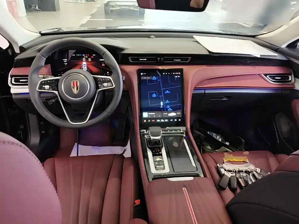 Hongqi H5 2025 2.0T AT