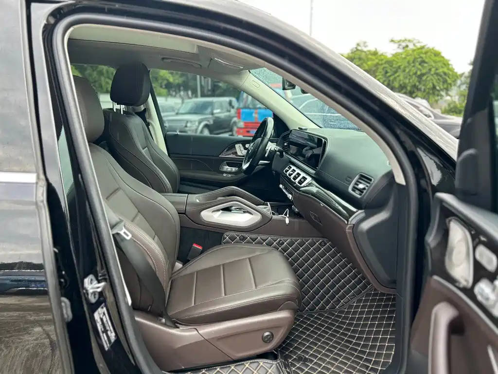 Mercedes-Benz GLS — миниатюра 34