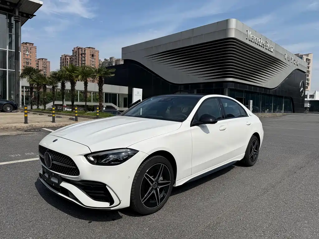 Mercedes-Benz C-Class 2024