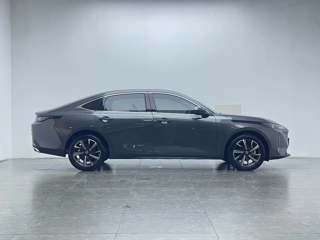 Changan Eado — миниатюра 7