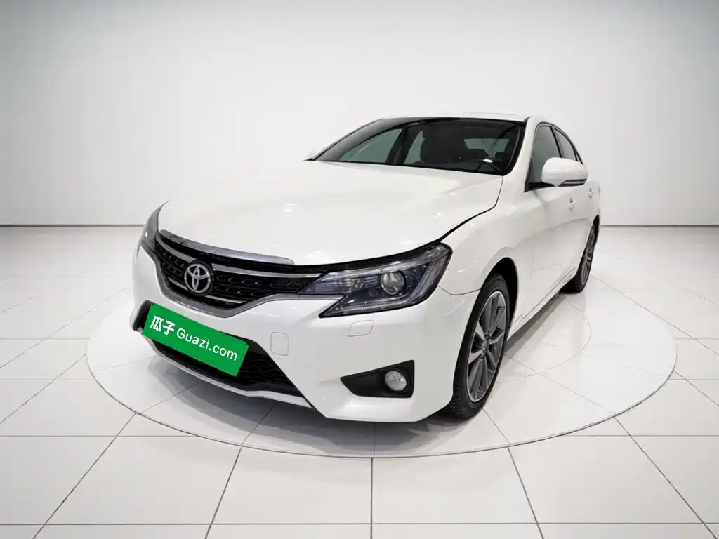 Toyota Reiz