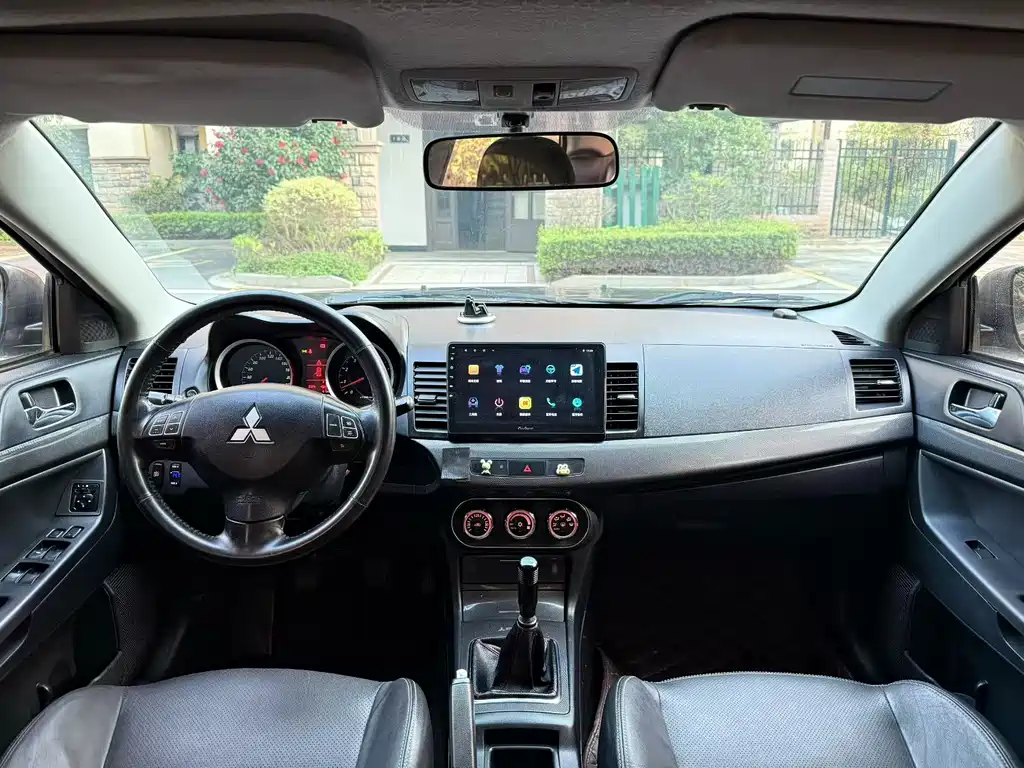 Mitsubishi Lancer EX — миниатюра 5