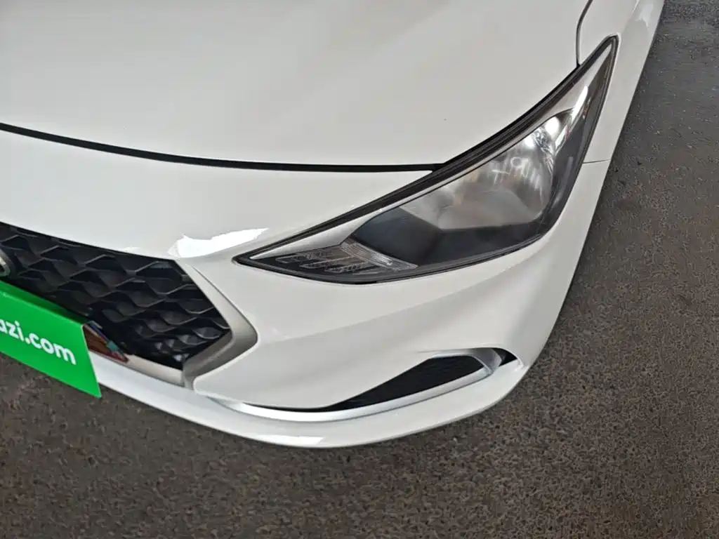 Hyundai Elantra — миниатюра 24