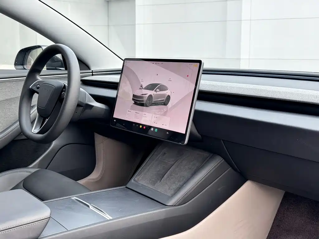 Tesla Model 3 — миниатюра 9