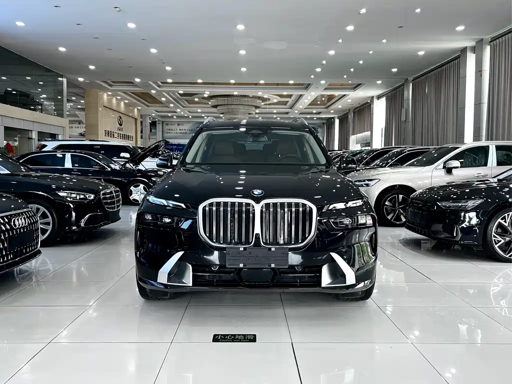 BMW X7 2024 xDrive40i Lead Luxury