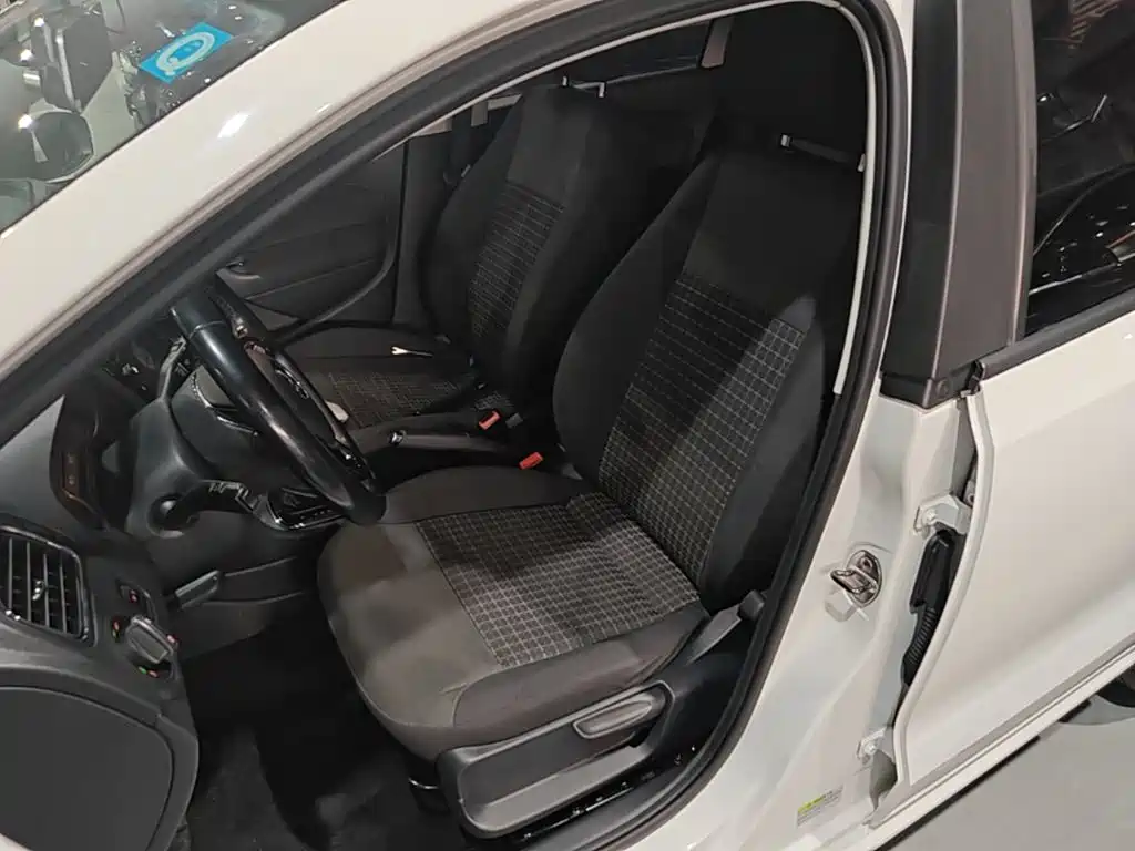 Volkswagen Polo — миниатюра 15