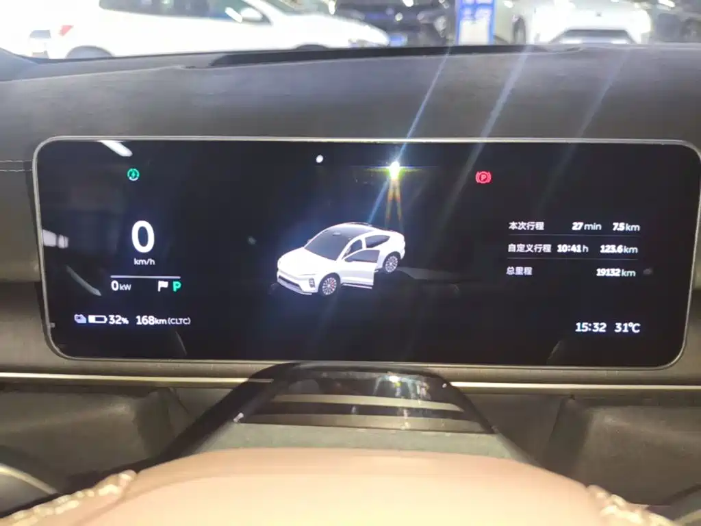 NIO EC6 — миниатюра 12