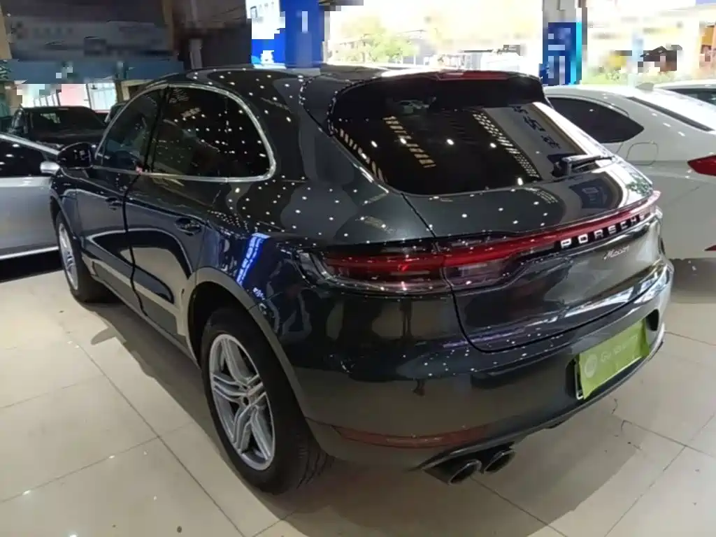 Porsche Macan — миниатюра 5