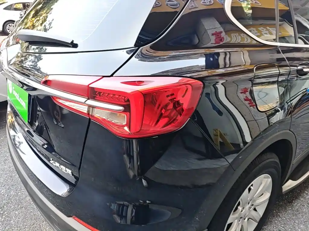 Buick Envision Plus — миниатюра 8