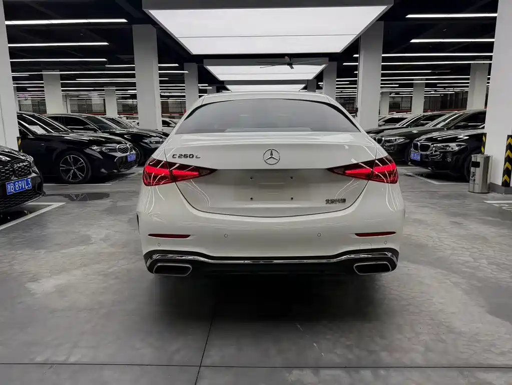 Mercedes-Benz C-Class — миниатюра 14