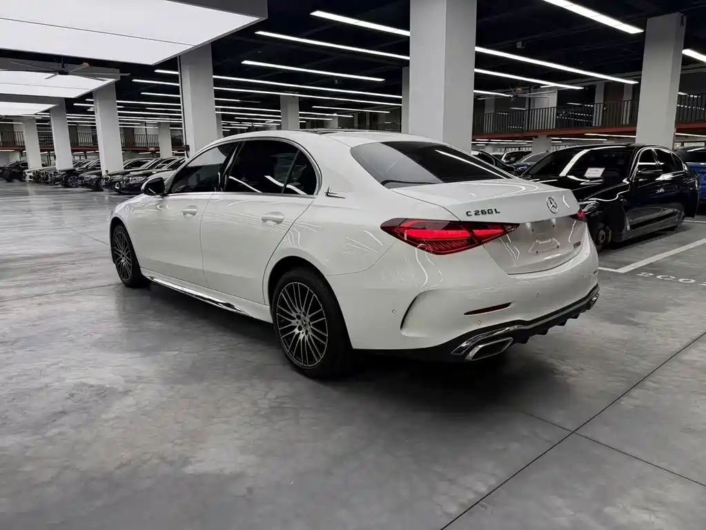Mercedes-Benz C-Class — миниатюра 15