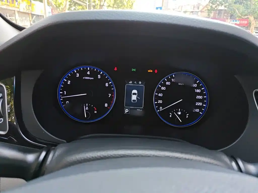 Hyundai Mistra — миниатюра 4