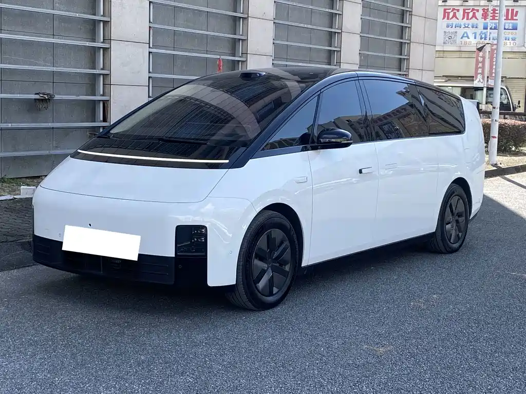 Li Auto Li MEGA